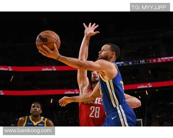 勇士与火箭精彩对决全场录像回放尽在CCTV观看体验不容错过