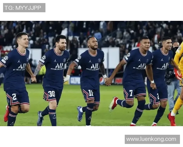 华古拉斯与阿特拉斯的精彩对决揭示球队实力与战术博弈的较量